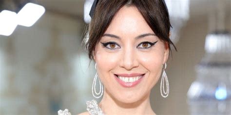 aubrey plaza topless|Aubrey Plazas extreme naked dress makeover is a sight to behold